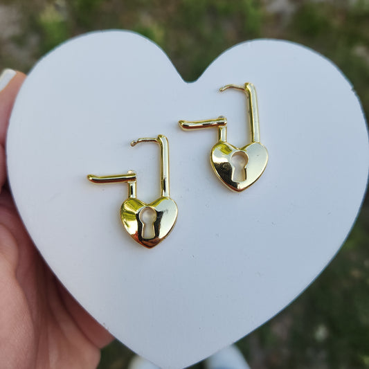 Heart earring gold